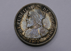 U.S Mint 1929 Panama Dos y Medio 2½ Centésimos Copper-Nickel Coin