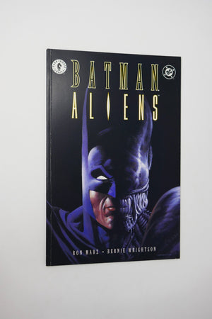 DC Darkhorse 1997 Batman Aliens #1 Trade Paperback Comic Book
