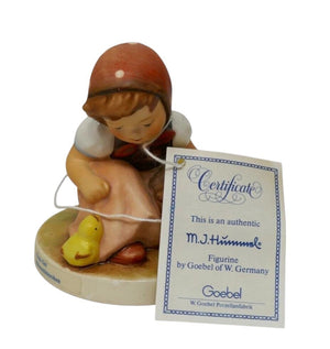 Goebel Hummel 1984 Chick Girl Figurine