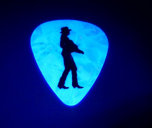 Alan Jackson Yee Haw Silhouette White Pearl Concert Tour Authentic Guitar Pick