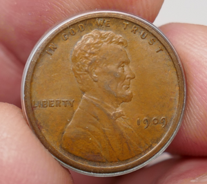 U.S Mint 1909 VDB Lincoln Wheat Ear Cent 1C Penny Bronze Coin FIRST YEAR ISSUED!