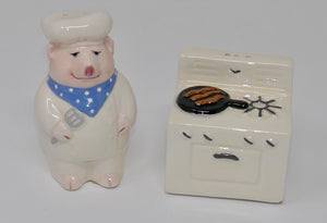 Clay Art Chef Pig Cooking Bacon On Stove Salt Pepper Shakers