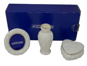 International Silver Company Vintage 3 Piece Vanity Set