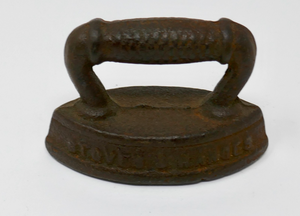 Round Oak Stoves & Ranges Cast Iron Mini Sad Iron Salesman Sample