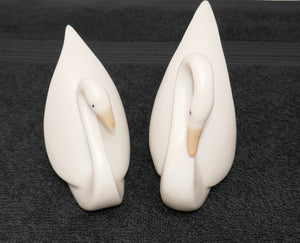 Crowning Touch Porcelain Mom & Baby Swan Figurines Japan