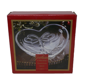 Gorham Holiday Traditions Christmas Cardinals Crystal 7" Heart Dish
