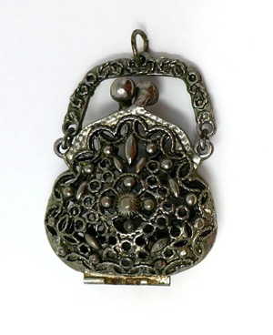 Vintage 1960s Art Deco Style Silver Tone Filigree Miniature Purse Locket Pendant