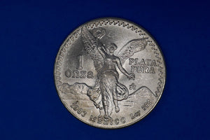 Mexican 1983 Libertad 1 Onza Ounce Silver Coin