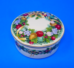 Mikasa Vintage Christmas Bouquet Porcelain Round Trinket Box Candy Dish Japan