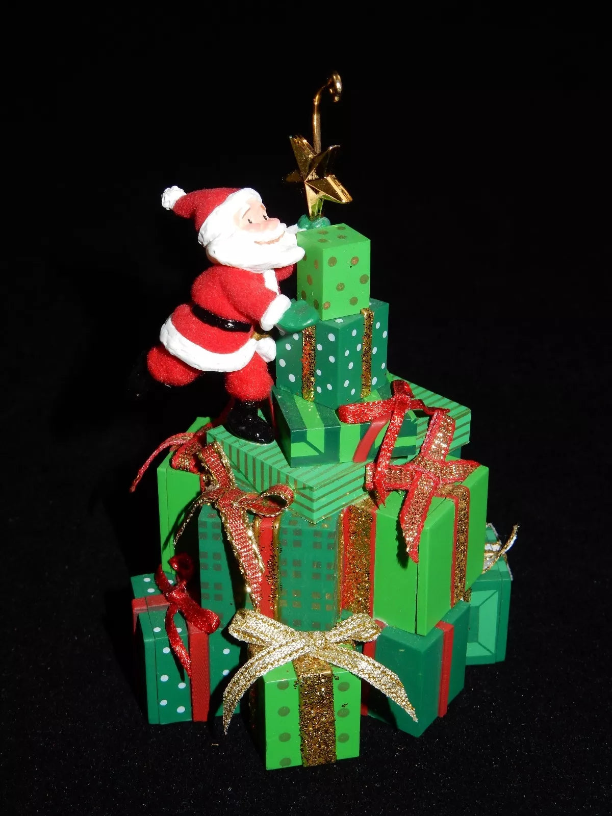 Hallmark Keepsake Ornament 2005 The Opening Game