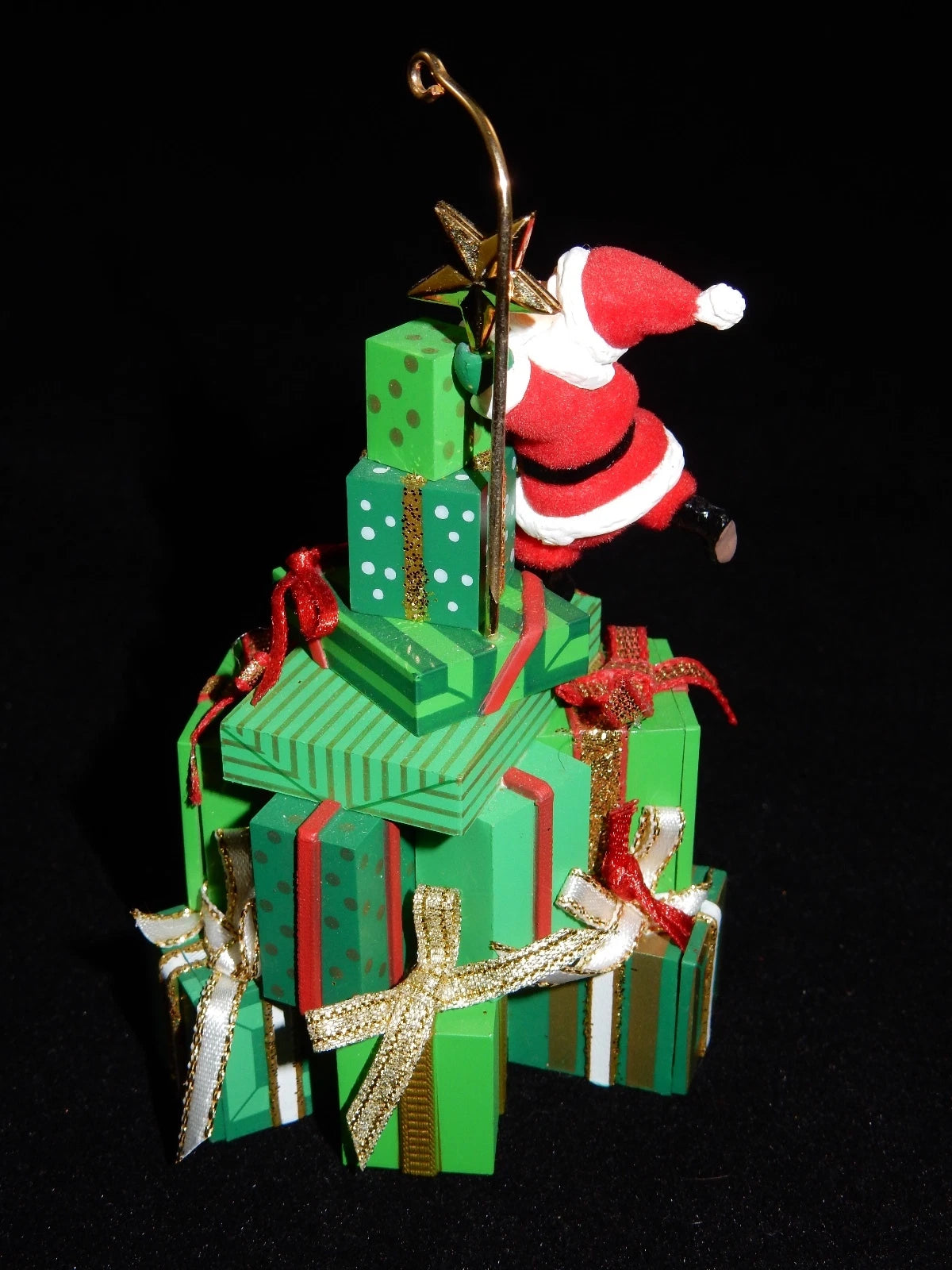 Hallmark Keepsake Ornament 2005 The Opening Game